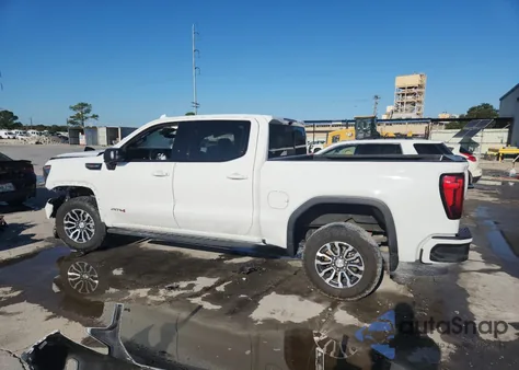 2022 GMC Sierra K1500 At4 из США, поврежденный, VIN 3GTPUEEL4NG557869